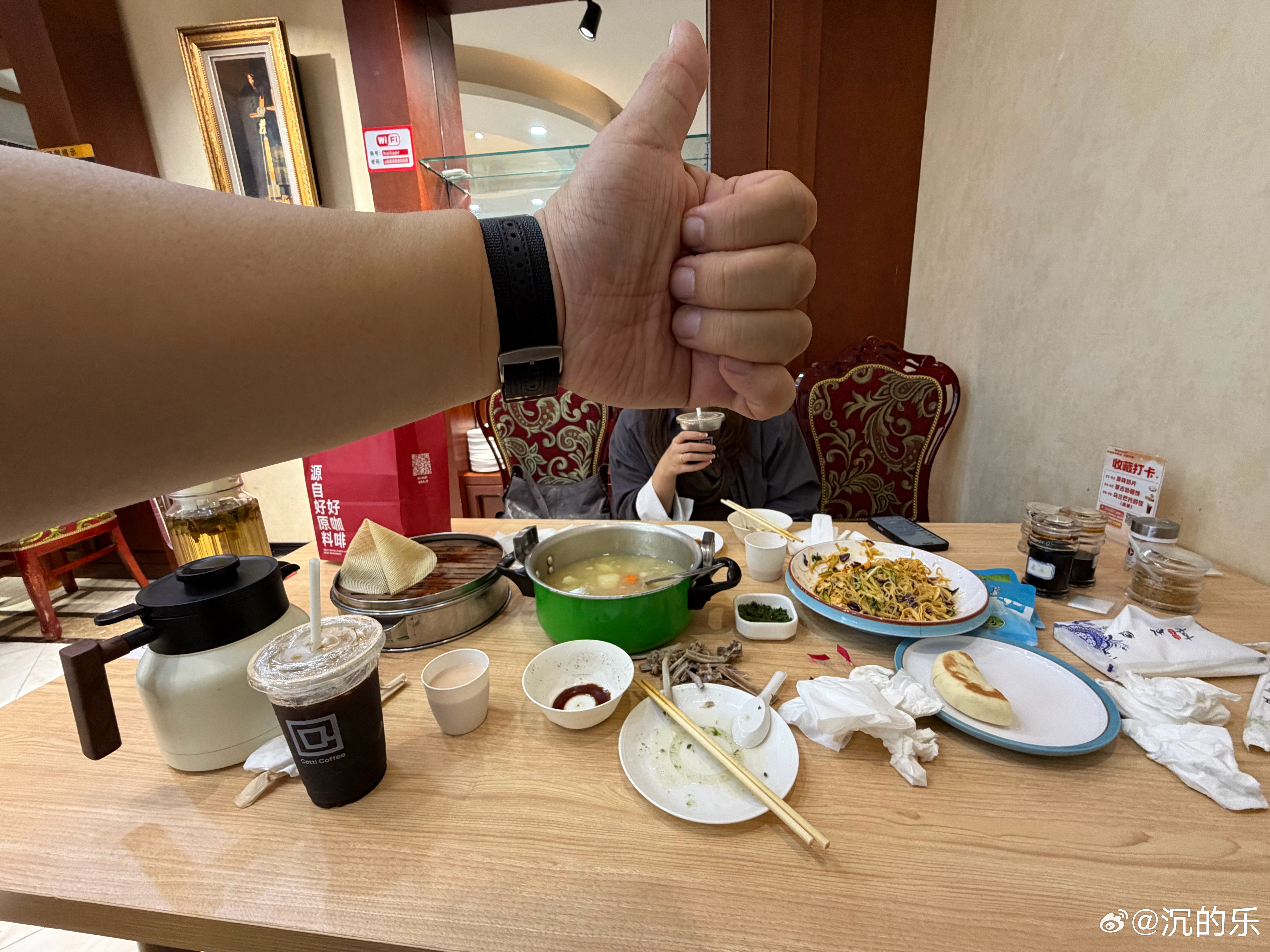 这羊排+布里亚特包子的含金量谁懂啊！！！！狠狠的收藏就完了 呼伦贝尔