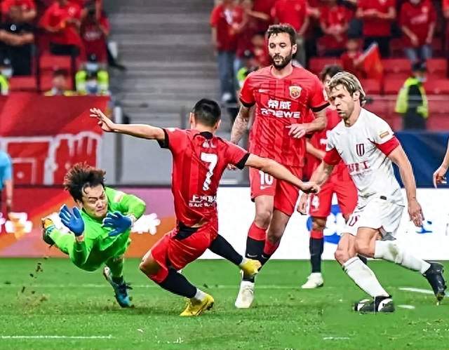 蓉城客场0-3海港！3轮不胜，莱昂纳多武磊破门，再失提前夺冠良机