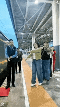 她们心里“俊”，
但行为表现让人不适！