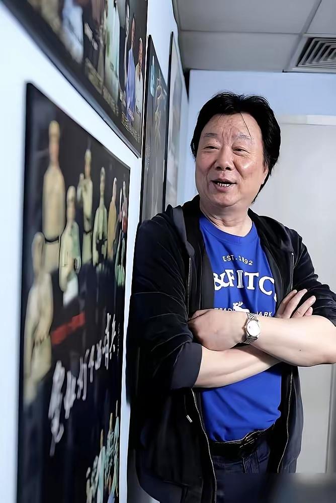 曹可凡大老远飞去澳洲，推开门看见定居海外的叶惠贤，没摆东方卫视一哥的谱，当着众人