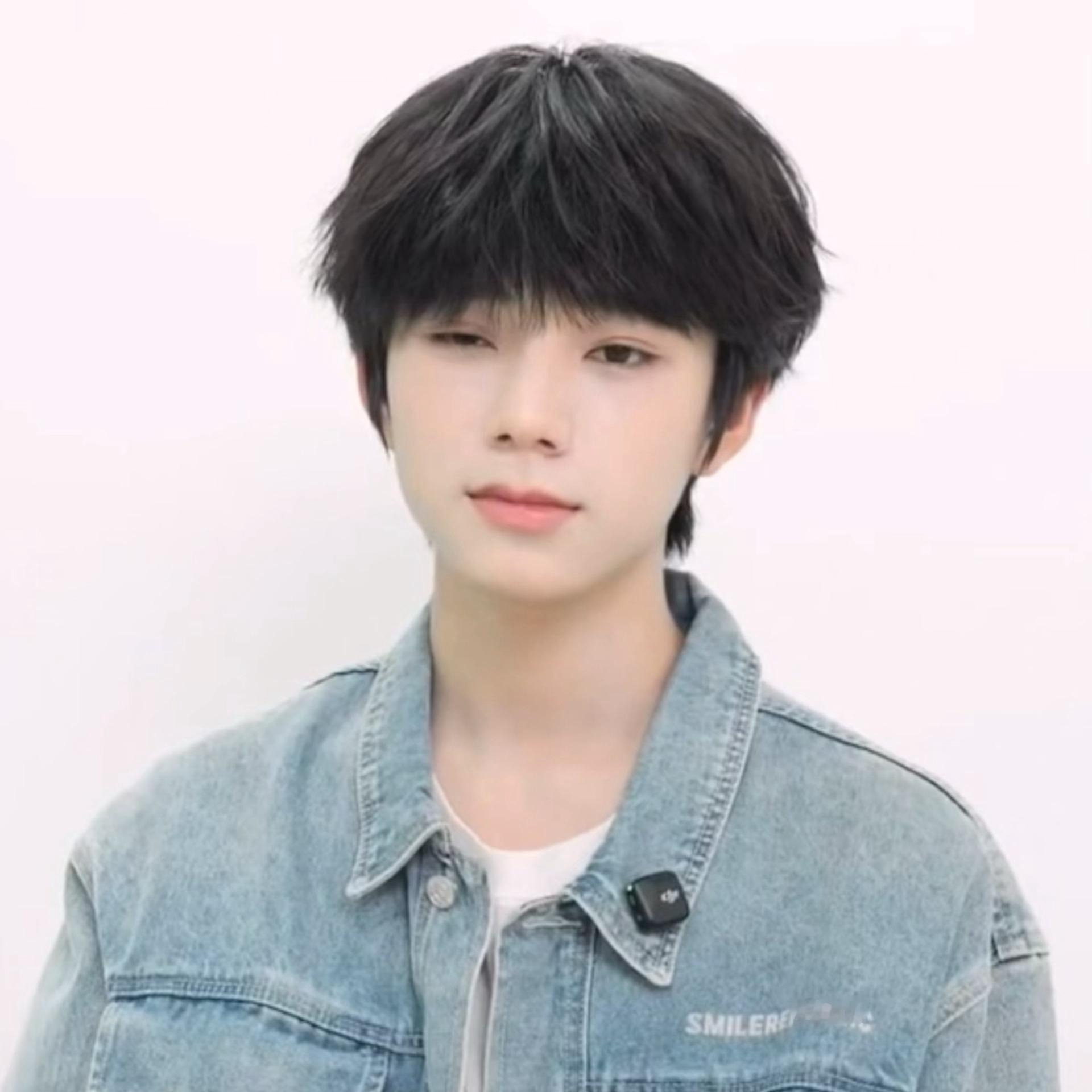 我们的少年时代2官超我们的少年时代2校友大作战 wink彬言 