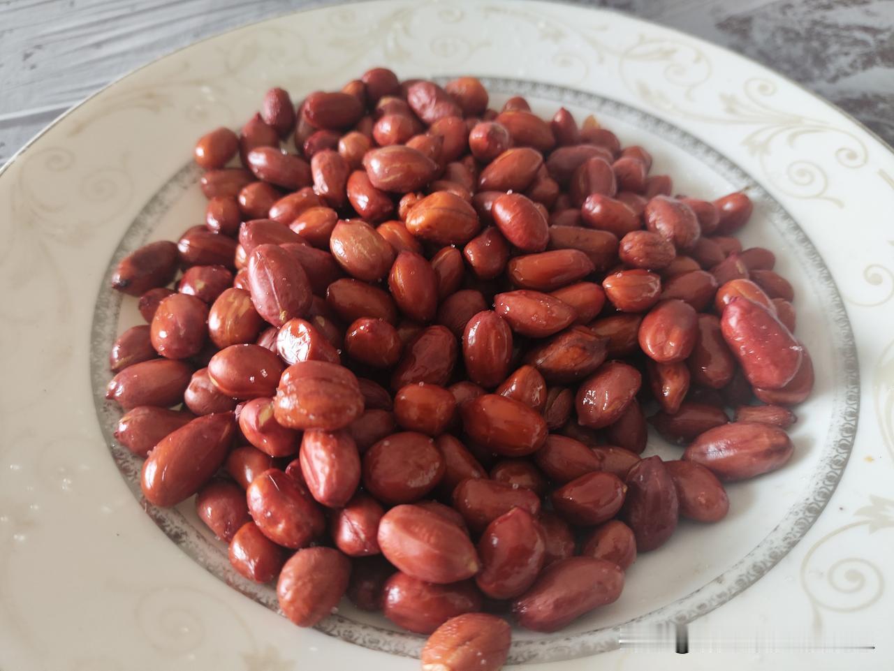 早餐走起
花生
黄瓜
面条哈哈哈 对美食的记录 不错不错
