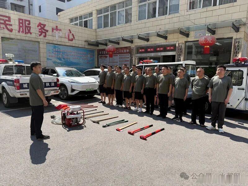 丹江口市各地各部门严阵以待，迎战“巴威”受台风“巴威”外围环流影响丹江口市即将迎