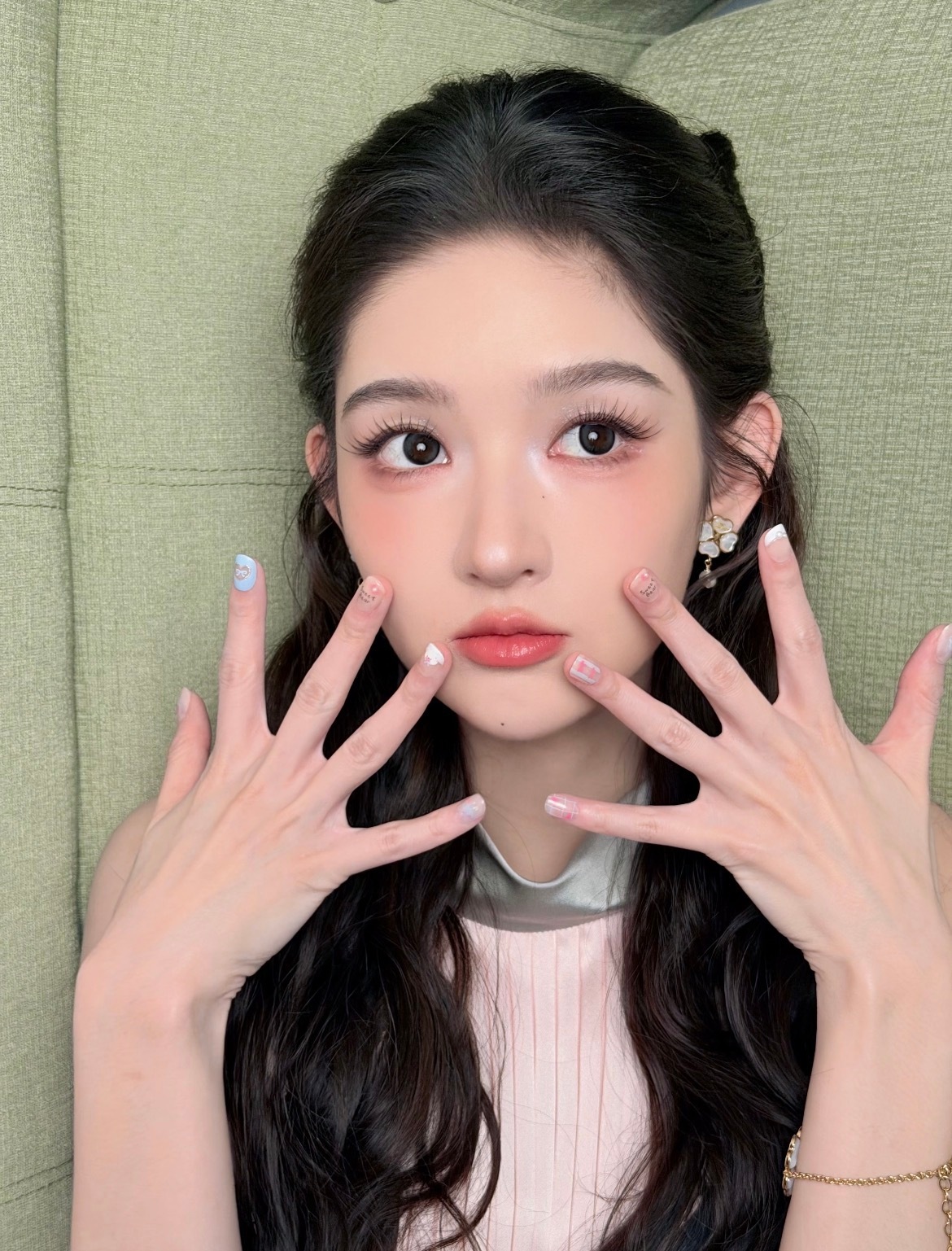 王玉雯迪奥活动出图