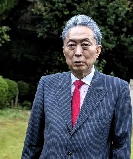 日本前首相直言警示高市早苗：中国当年主动放弃千亿赔款，这份民族大度不该被右翼视而