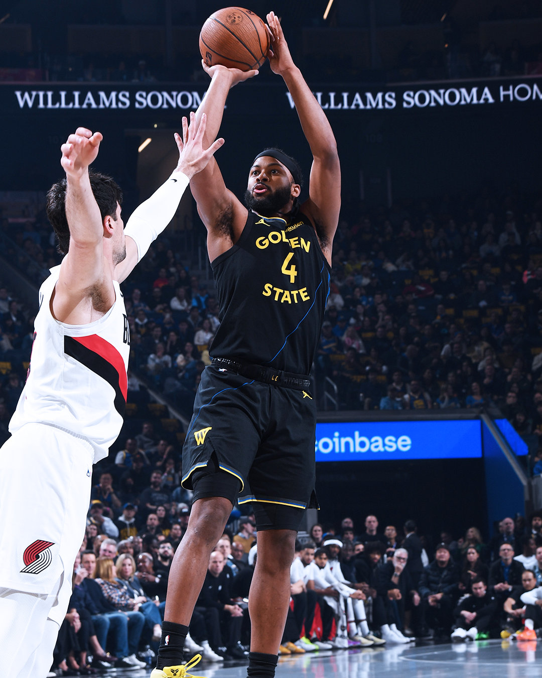 穆迪10分，2篮板，1助攻，1盖帽。