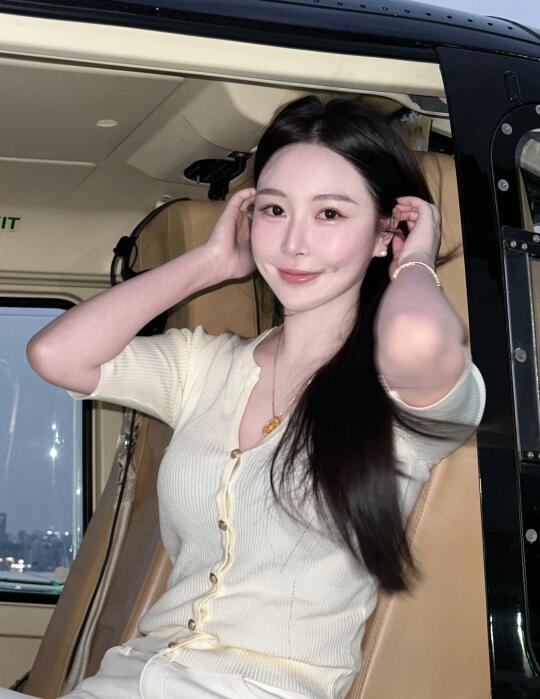 终于来到了小说中的A市