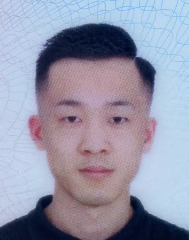 补办身份证发现根本没丢我最新的身份证就是这么来的特意去理发 更新了一张帅帅的照片