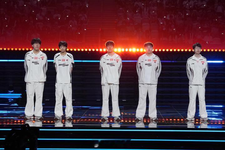 AL队史首次夺得LPL联赛冠军AL真的创造奇迹了！决赛3-1拿下BLG，队史第一