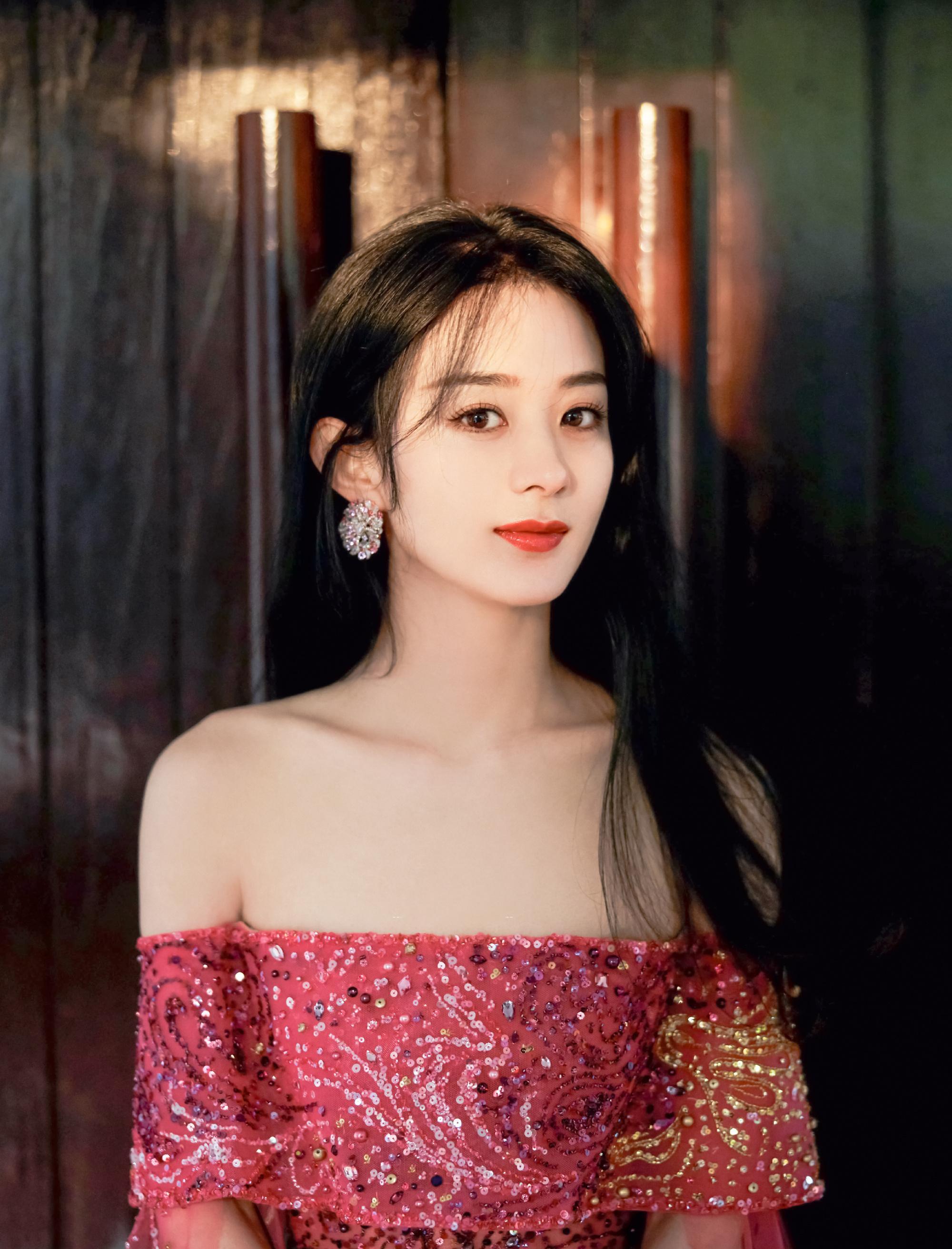 赵丽颖电影澎湖海战 zly赵丽颖黄和娘“月亮温柔了百年，而你惊艳我整个青春” "