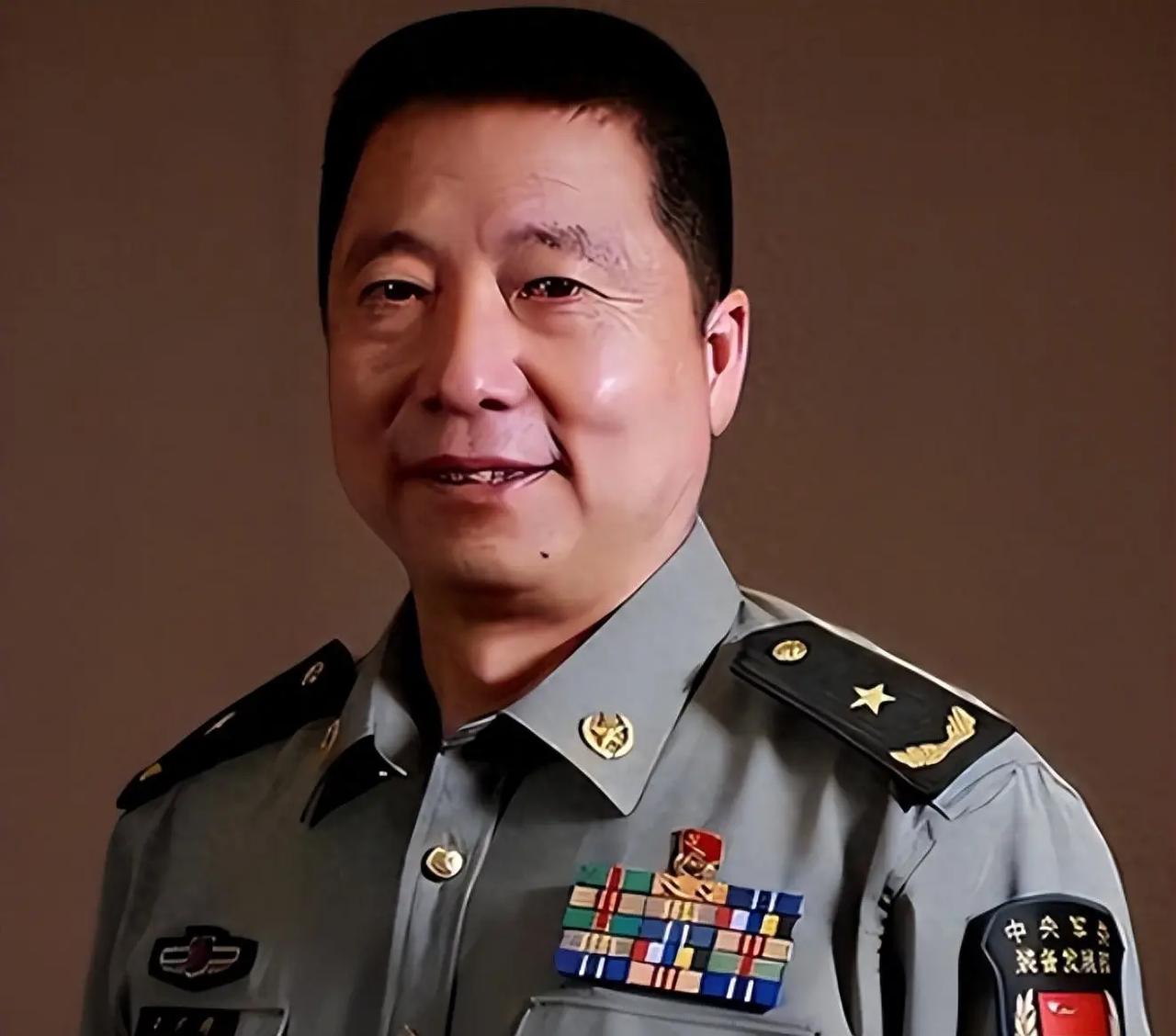 网上一直有个说法传得神乎其神，杨利伟当年从太空回来后，国家给了他一笔天文数字的奖