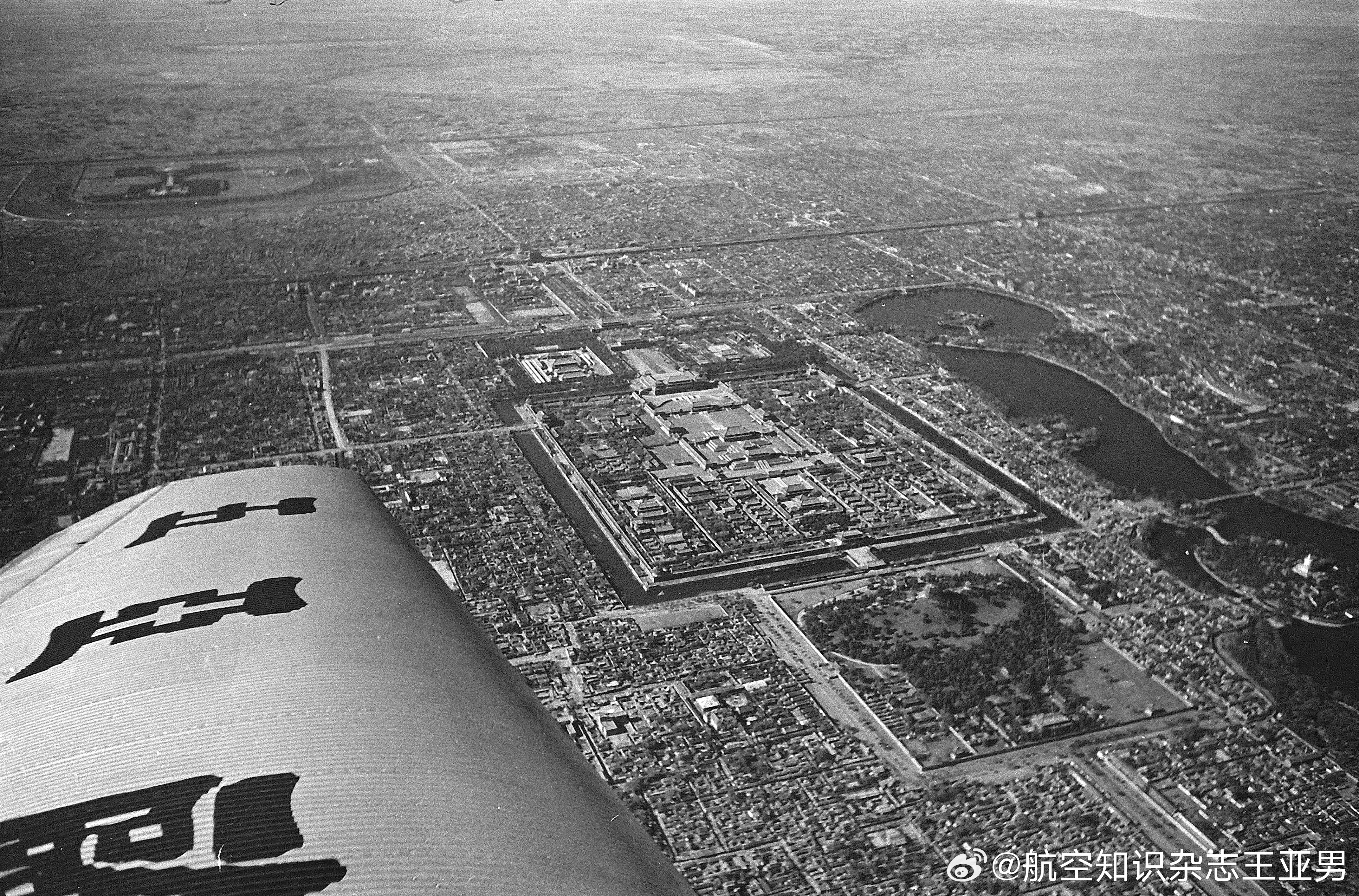 #航空创作计划# 1935年欧亚航空公司所属“欧亚五号”容克W.34飞机飞临古老