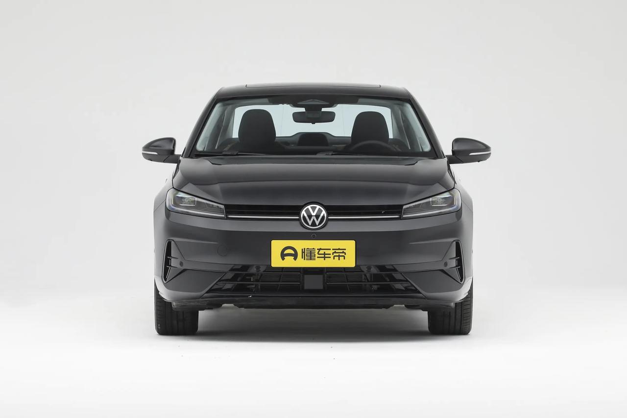 大众速腾L和速腾3000万辆臻选款属于两代同堂销售，而速腾S将在今年3月上市，很