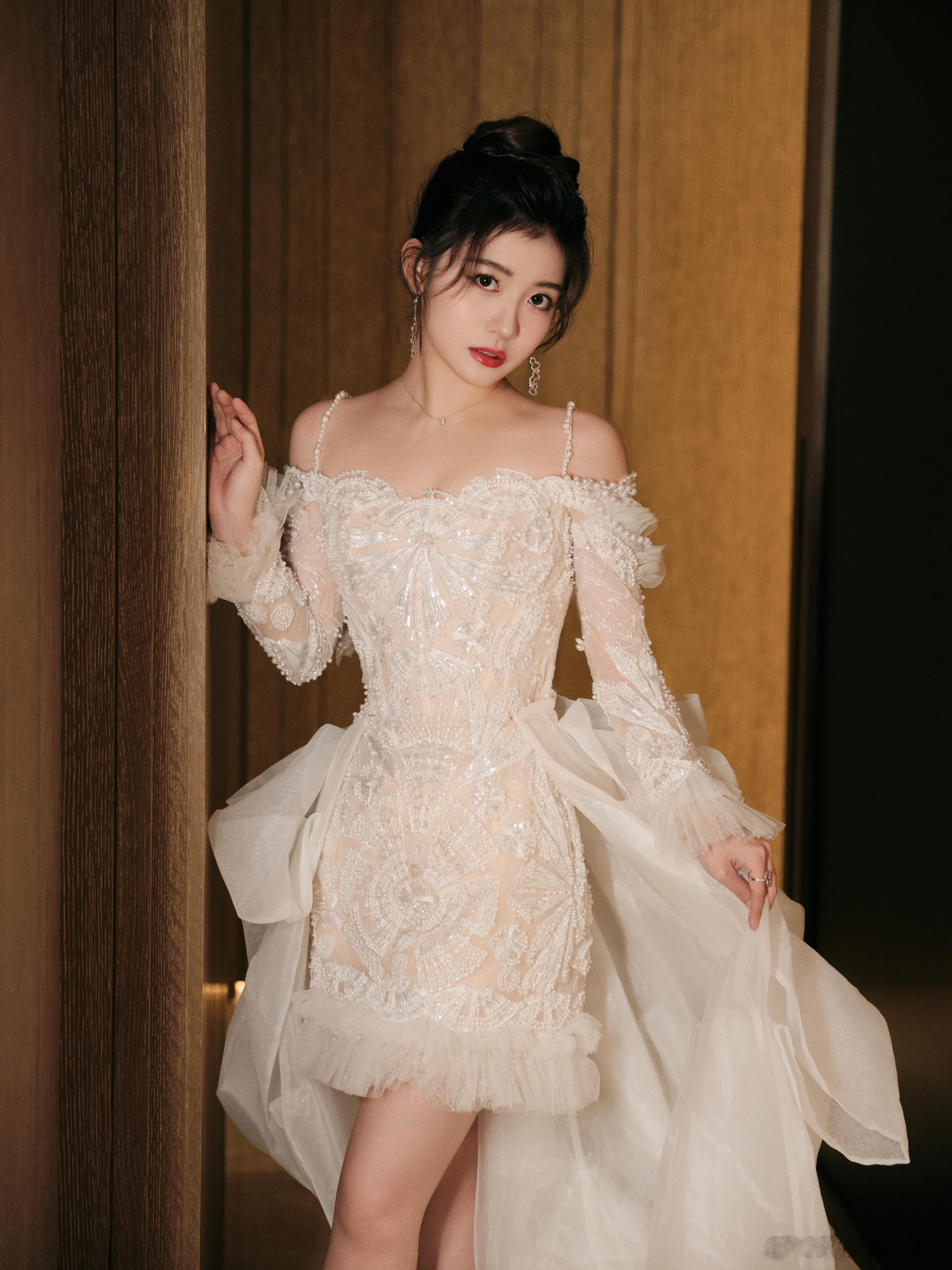 赖美云 ​​​