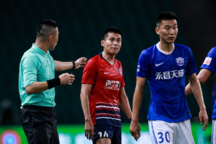 黄希扬回应是否退役：希望在身体允许的情况下再战中超