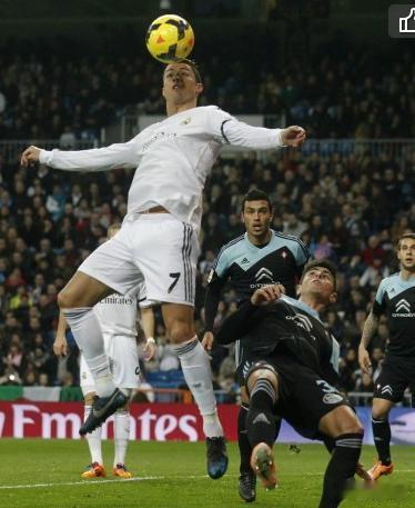 【西甲-门将勇救单刀点球漏判 皇马半场暂平塞尔塔】北京时间1月7日，西甲第18轮