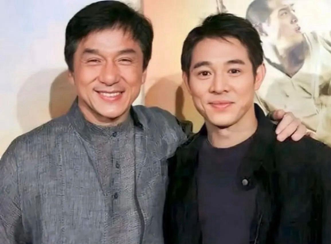一直想不通，同样是武打巨星，成龙还年长几岁，为什么李连杰身体状况那么差，而成龙还