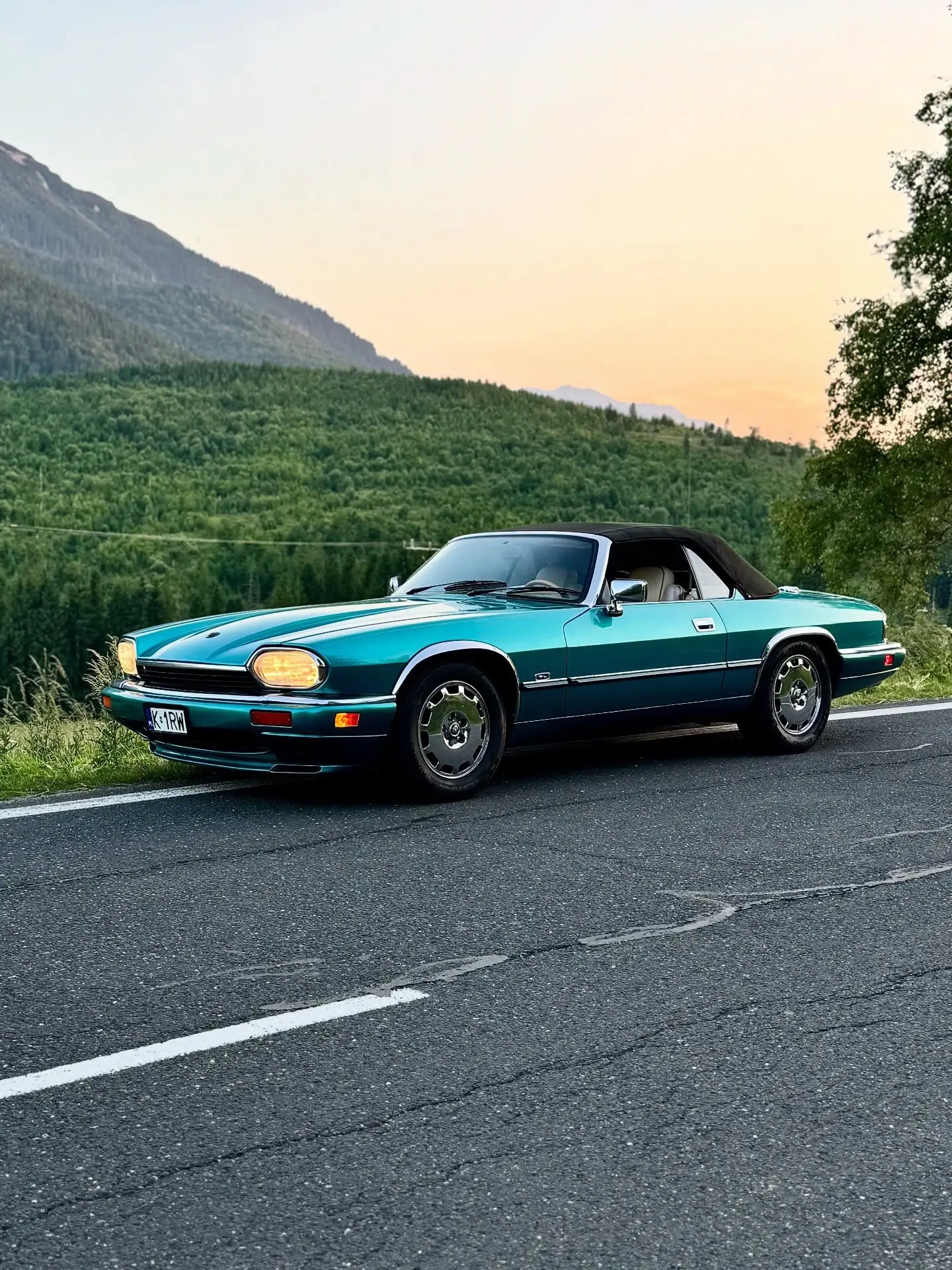 Jaguar XJS，捷豹80年代的作品。
