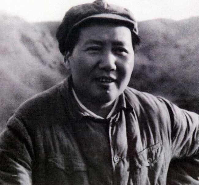 毛主席的队伍，到了井冈山只剩700人，假如遇到国民党围剿，也是很难坚持下去的！这