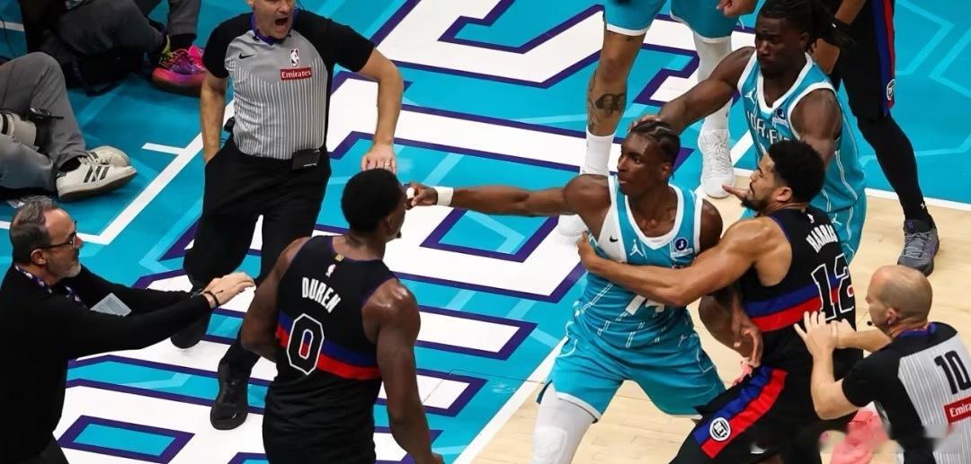 NBA官方公布了黄蜂和活塞打架的罚单，布里奇斯、迪亚巴特各被禁赛4场，杜伦被禁赛