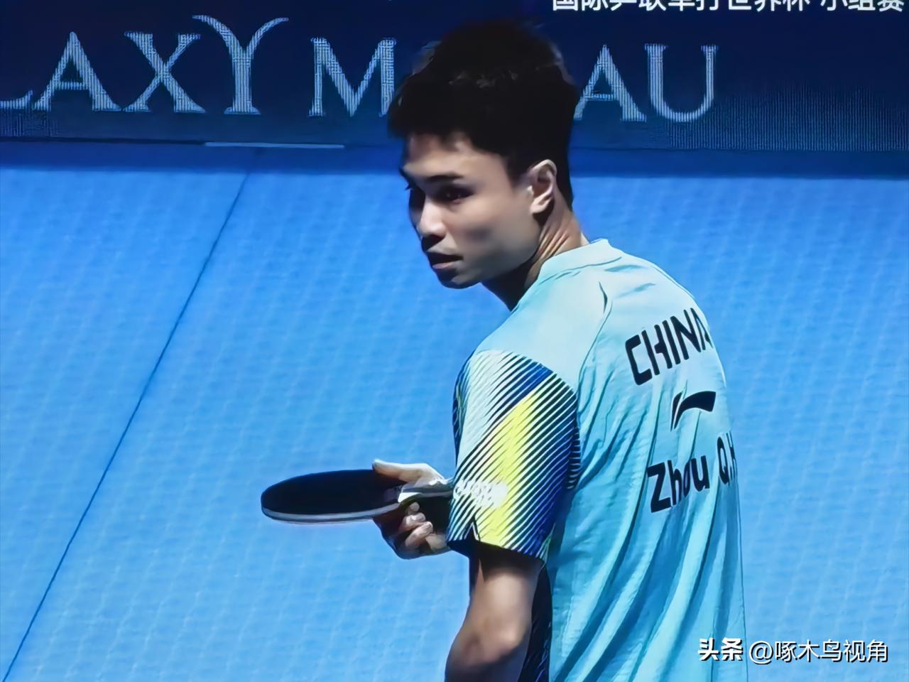 乒乓球澳门世界杯中国队首战，周启豪3—1战胜日本小将川上流星。
川上流星是最新崛