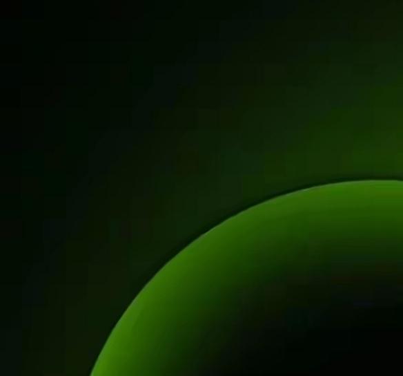 鹿在诗里跑，也在北京零下十度的冰里喘。
去年冬天我路过冬奥公园，王雪涛的冰雕鹿正