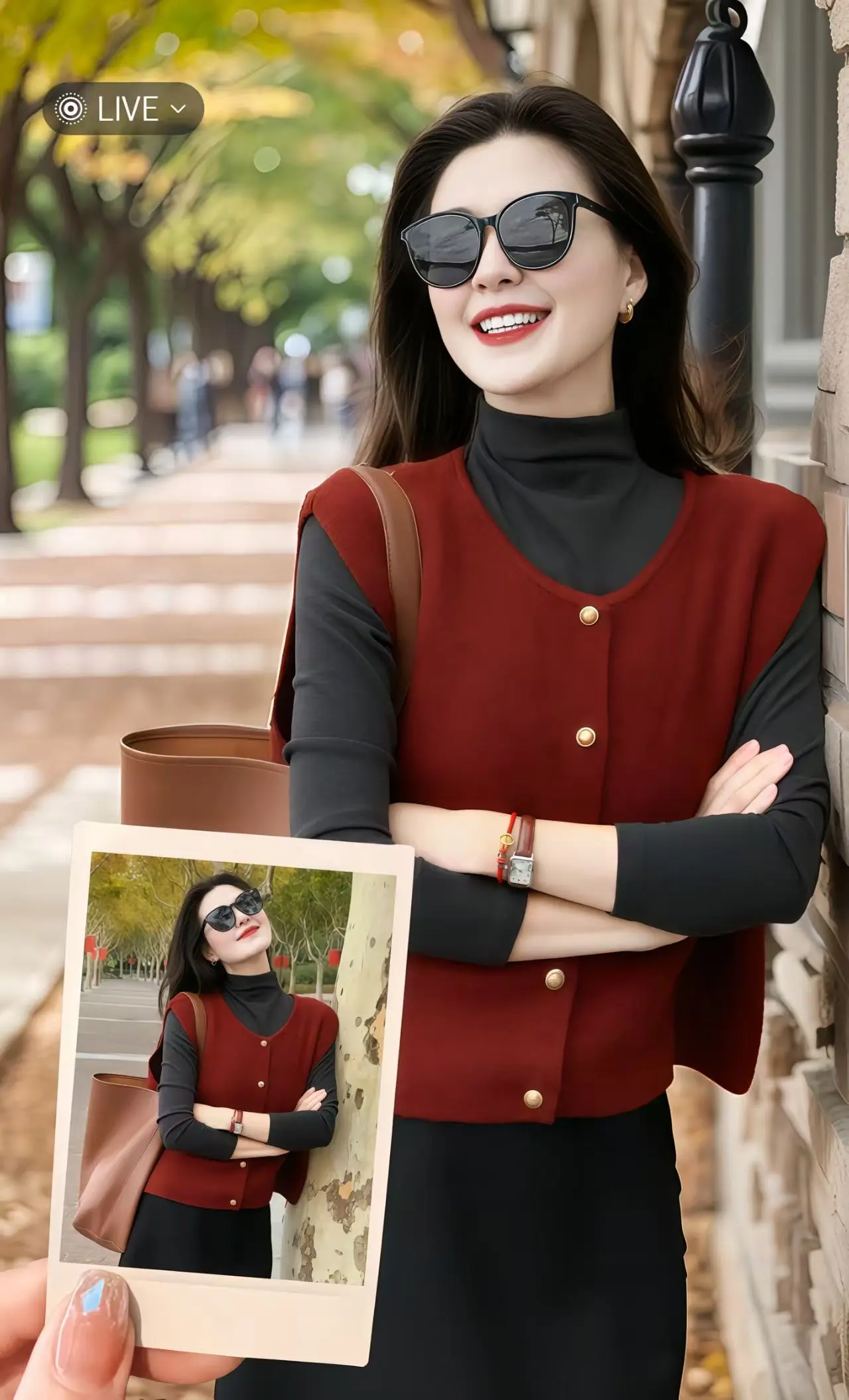 姐妹们，这款针织小马甲简直是今年冬日穿搭王炸！一上身，气质这块狠狠拿捏...