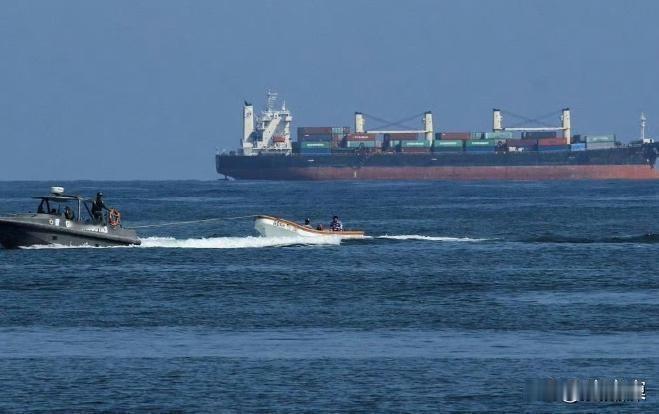 零元购，抢到就是赚到？美国在委内瑞拉海岸公然玩起了‘索马里海盗’版的打劫？国际法