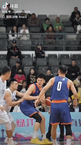 杨鸣失策了！为了让辽篮U22全运会能稳夺冠，没有给热身赛发挥出色的张陈治峰报名全