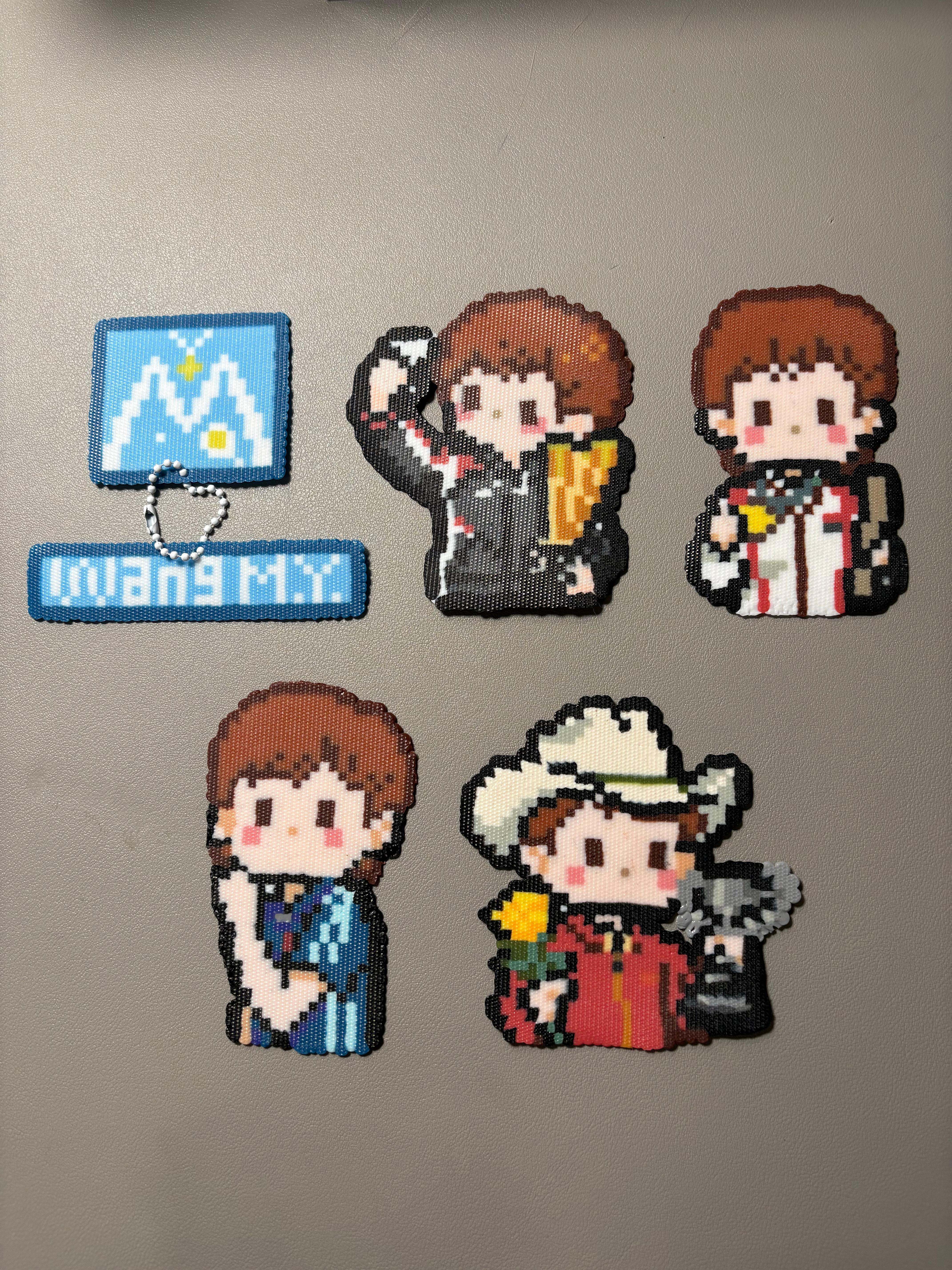 家里太多拼豆了所以来抽个奖吧！估算了一下一个成品均价在20左右（不可折现）奖品共