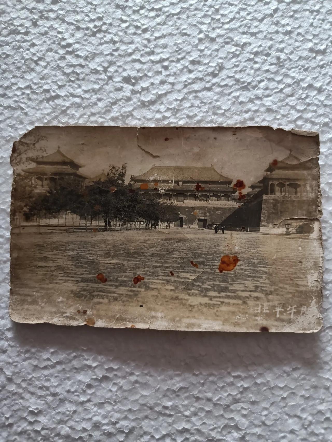 [加油加油]清代北平午门老照片：穿越时光的京城掠影

在老物件的珍藏宝库中，清代