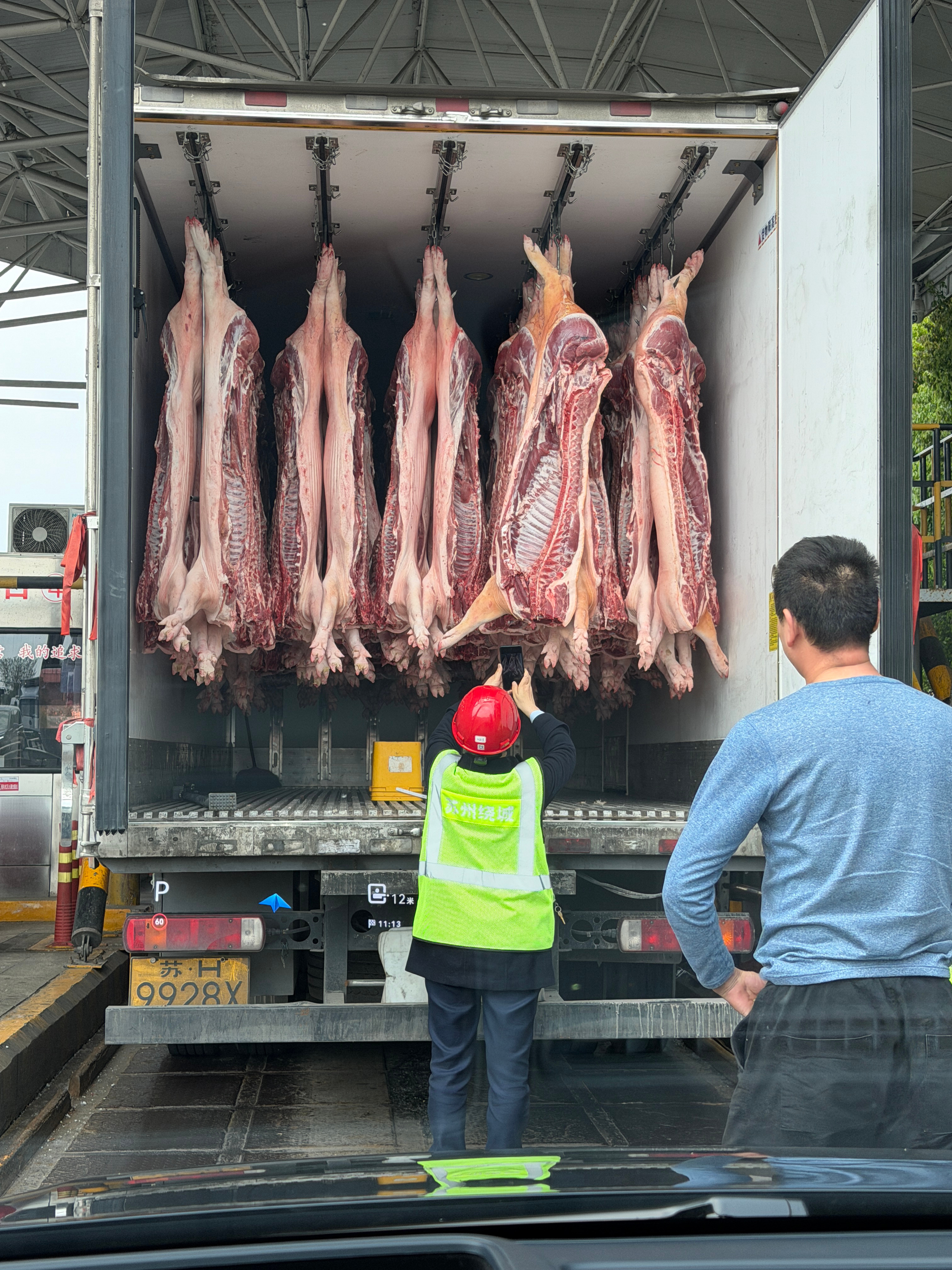 交通管制，差点没赶上飞机😮💨 这时候导航也不准了😓 