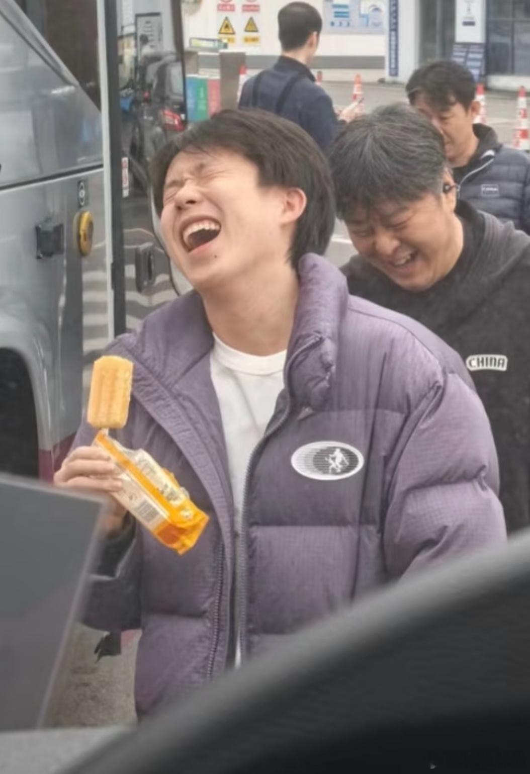 好萌好萌开心ing😆 