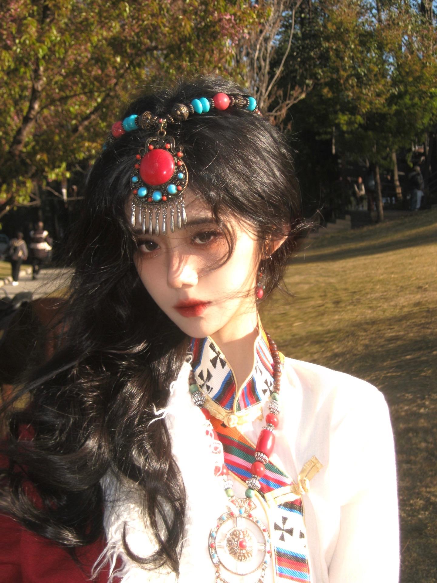 “我出不了神山 你带一枝格桑花走吧”