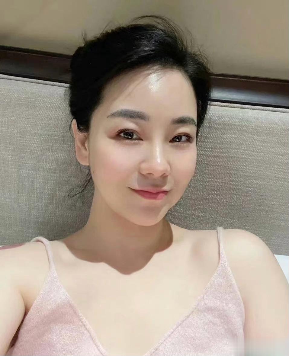 美阿姨值得你转发一下吗？ ​​​