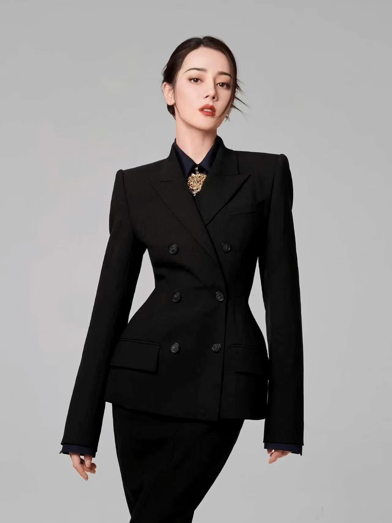 热巴三号上海西岸龙美术馆·路虎发布会，真的说啥来啥，官宣就听说有发布会了，选了几