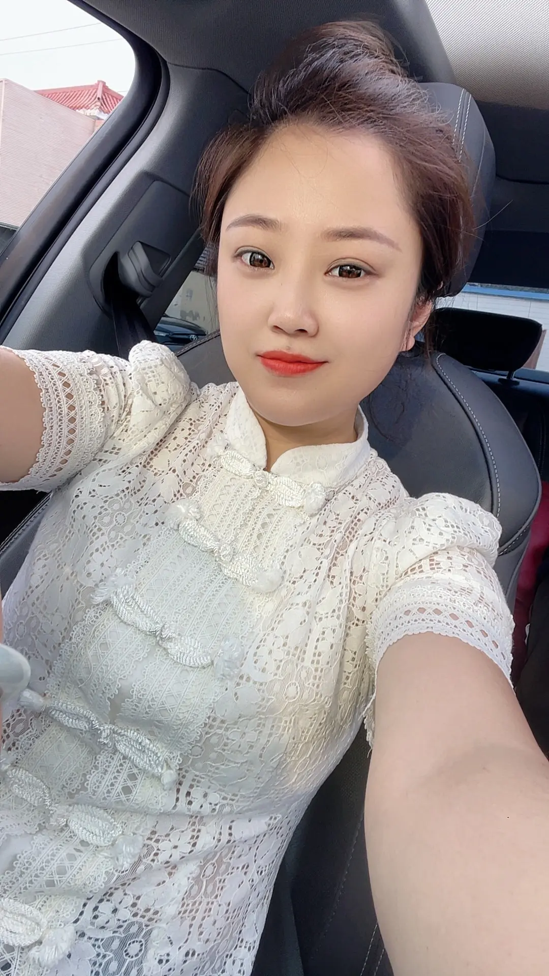 比起当年20多岁！会更喜欢30多岁的自己！虽然多了岁月的痕迹！但更喜欢...