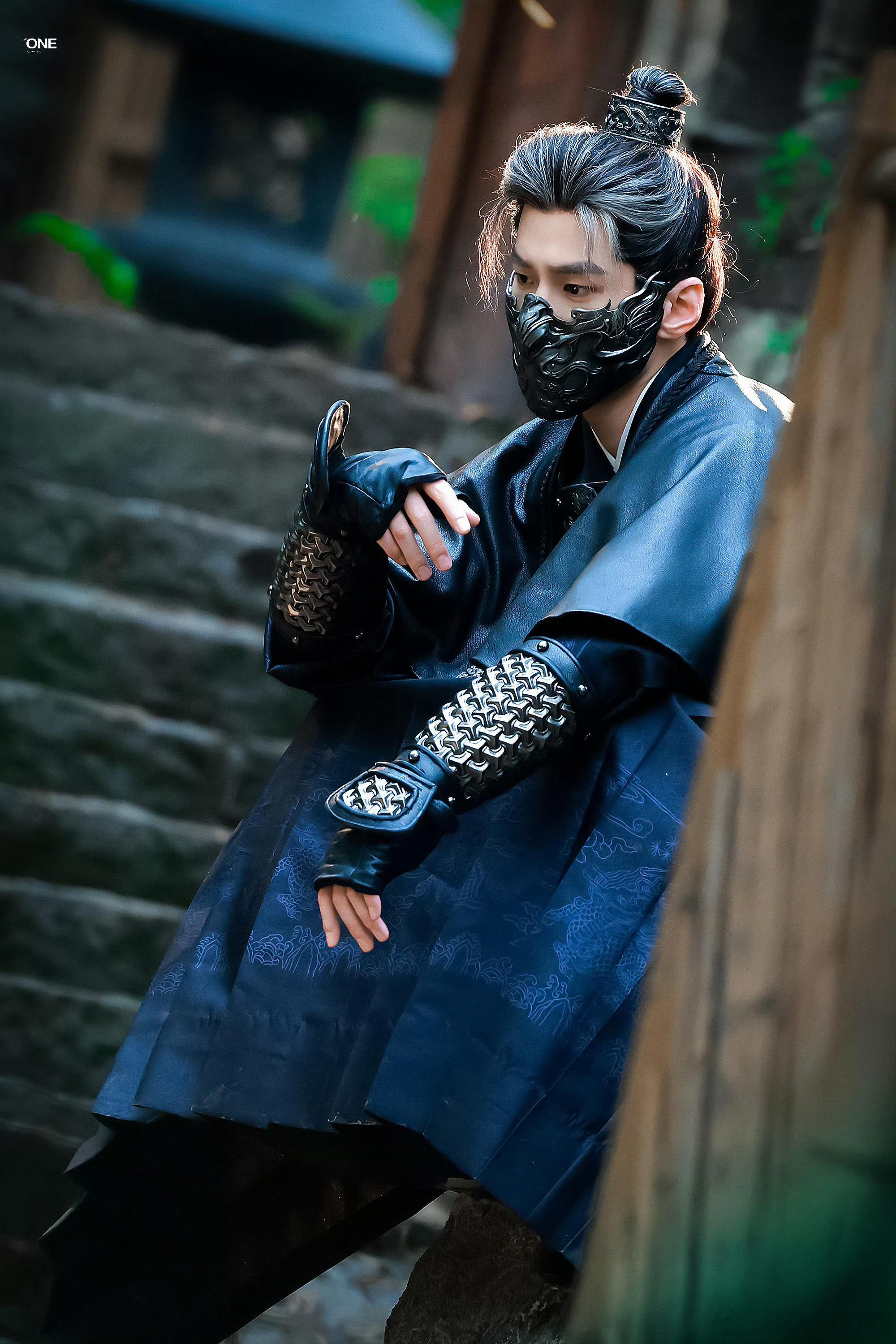 u1s1，何与《窈窈有期》造型好酷😎 