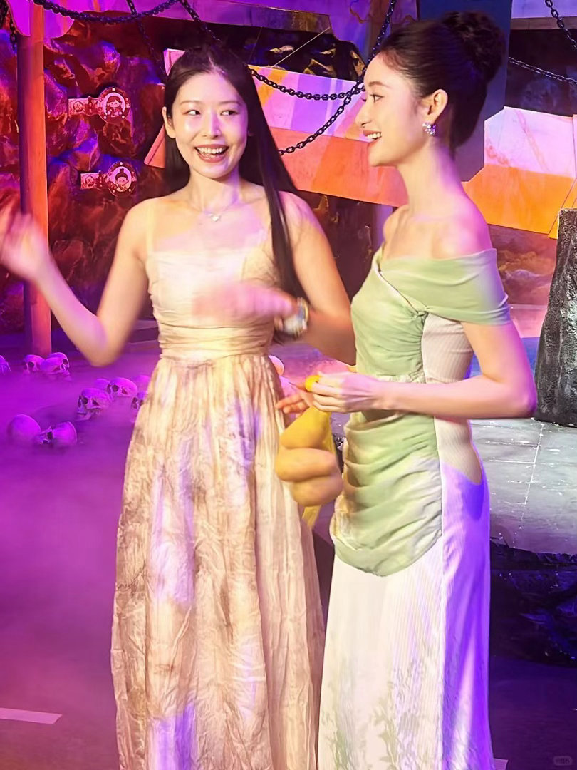 郭晓婷被粉丝送土豆梦回仙剑郭晓婷被粉丝送土豆 果然，花楹小土豆是永远的经典！看到