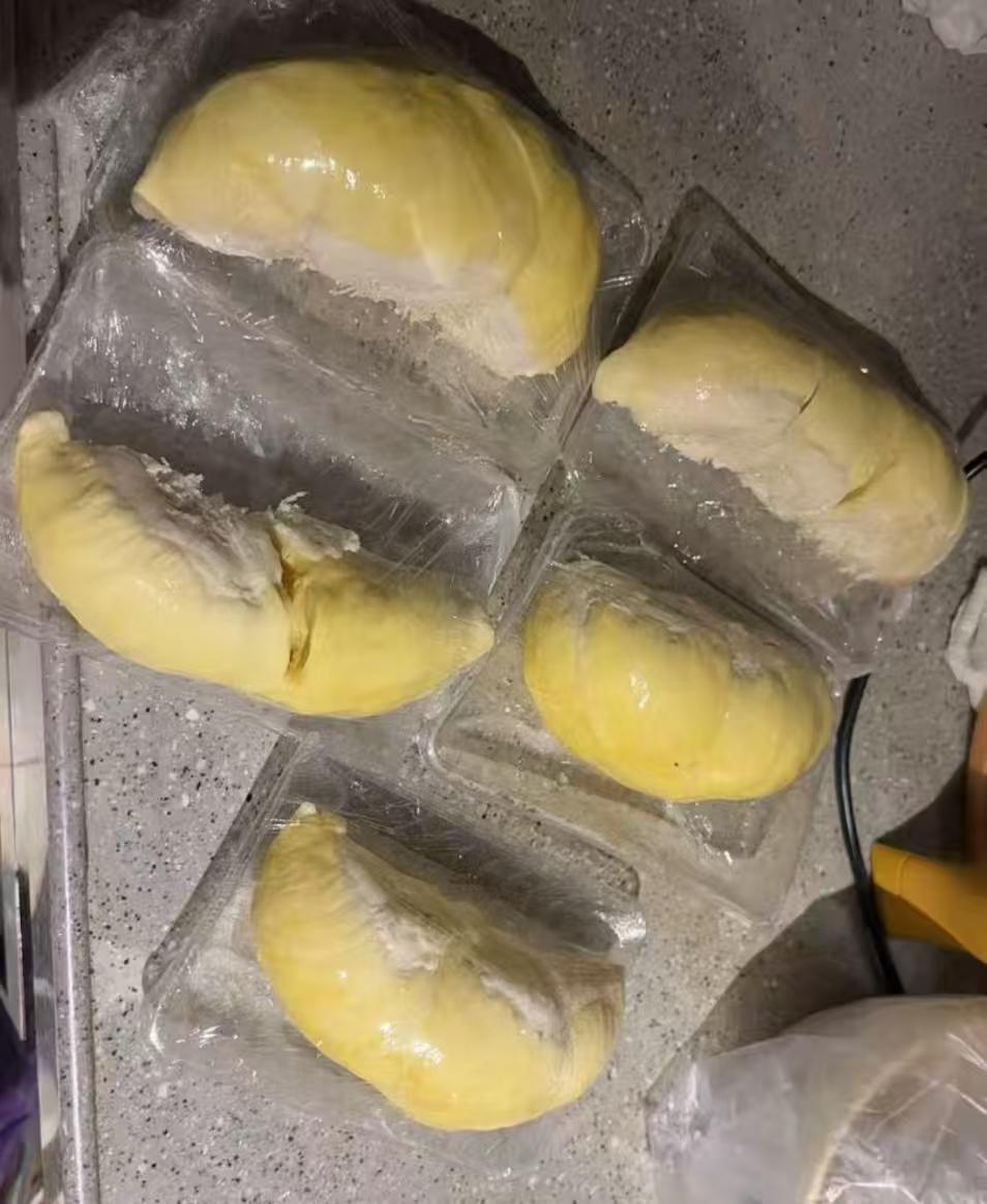 榴莲真的有那么好吃吗？
感觉100块真的不是很划算，
为什么会那么多人会神话它。
