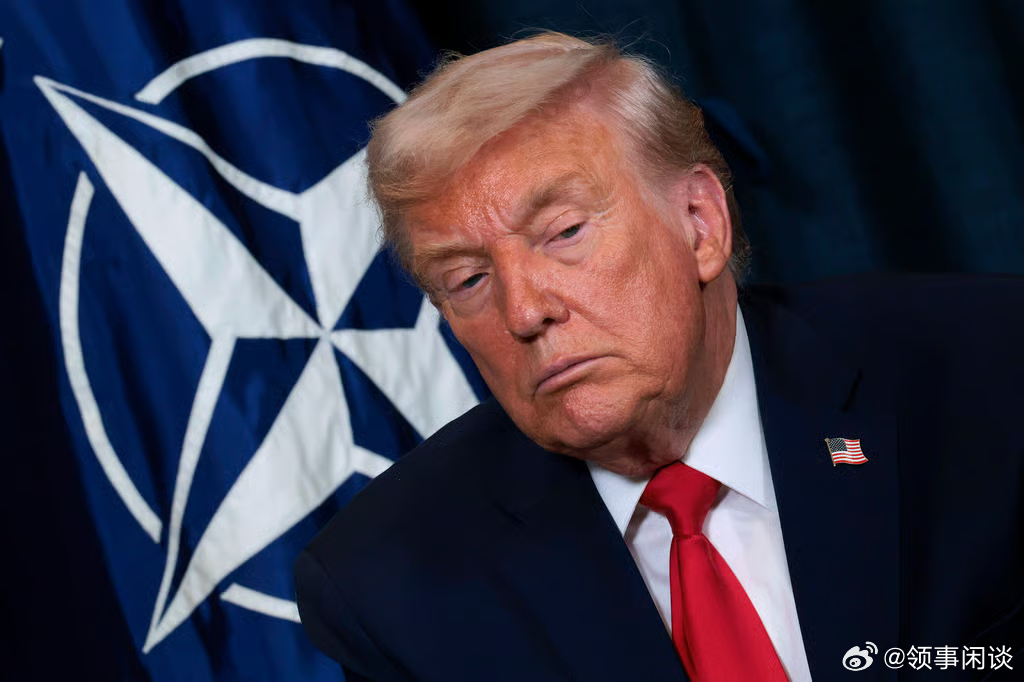 【特朗普表示他正在考虑退出北约】（政治报）周三上午，美国总统唐纳德·特朗普强烈暗