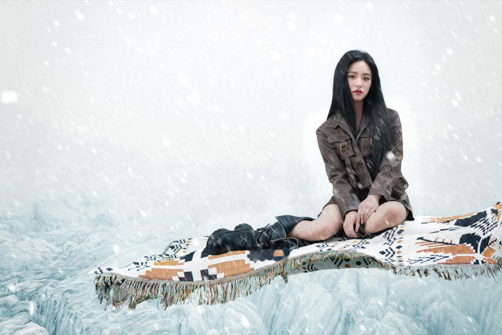 #沈月飞毯写真#沈月工作室晒沈月写真六宫格，飞毯少女美晕了[哇] ​​​