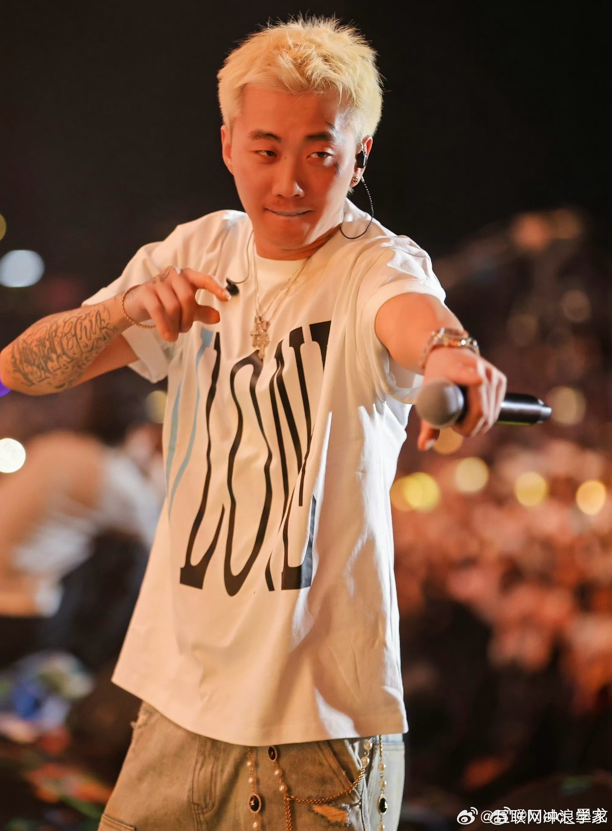 笑晕！三十位rapper全员攻坚巅十韵脚，严师来了都逃不开找ds韵脚任务，超好奇