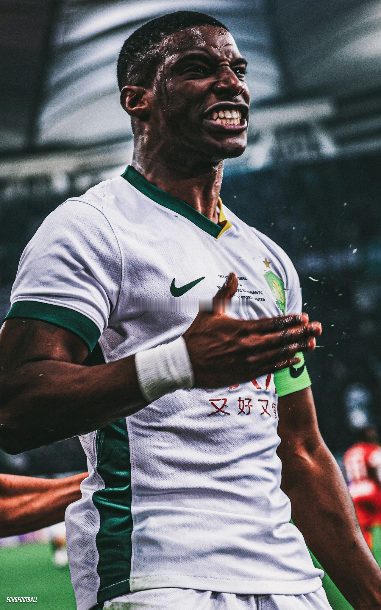 法比奥在足协杯决赛中上演帽子戏法，最终以4粒进球和河南队的费利佩·卡多索并列今年