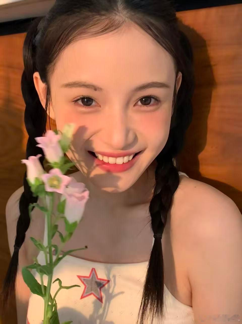 林小宅去演文吉儿的校园剧了 林小宅的坚持太励志！试戏一年多后接到《向明月许愿》，