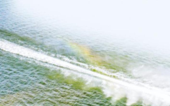 品读《山海经》543——《神州江湖》汝水
原文：
汝水出天息山，在梁勉乡西南，入