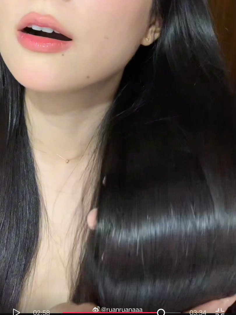 这个护发精油特别好用！！！！！好香好香！！蜜桃花香 而且便宜耐用！！