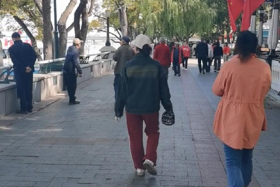 说起来可能你也不信，很奇怪的一件事情，有谁能想到家里的孩子越没有出息，到老年的生