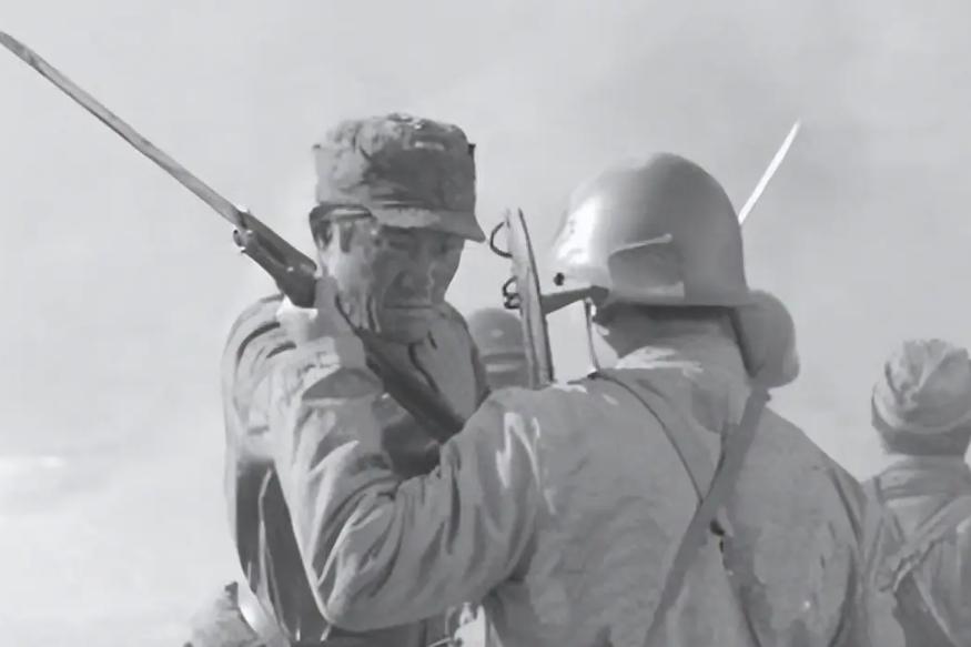 1944年8月，鲁中八路军100 多把刺刀和日军短兵相接，只一个回合，十几名日军