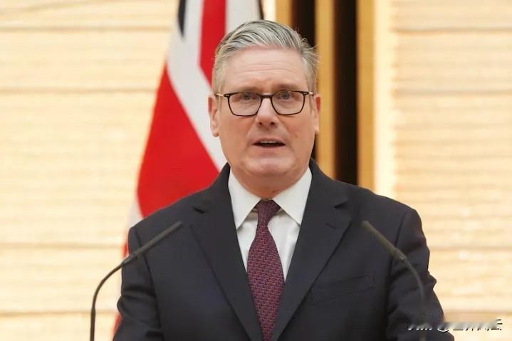 斯塔默从中国回去后，立即做了一个决定。他认为英国人应该认真学汉语，只有这样才能“